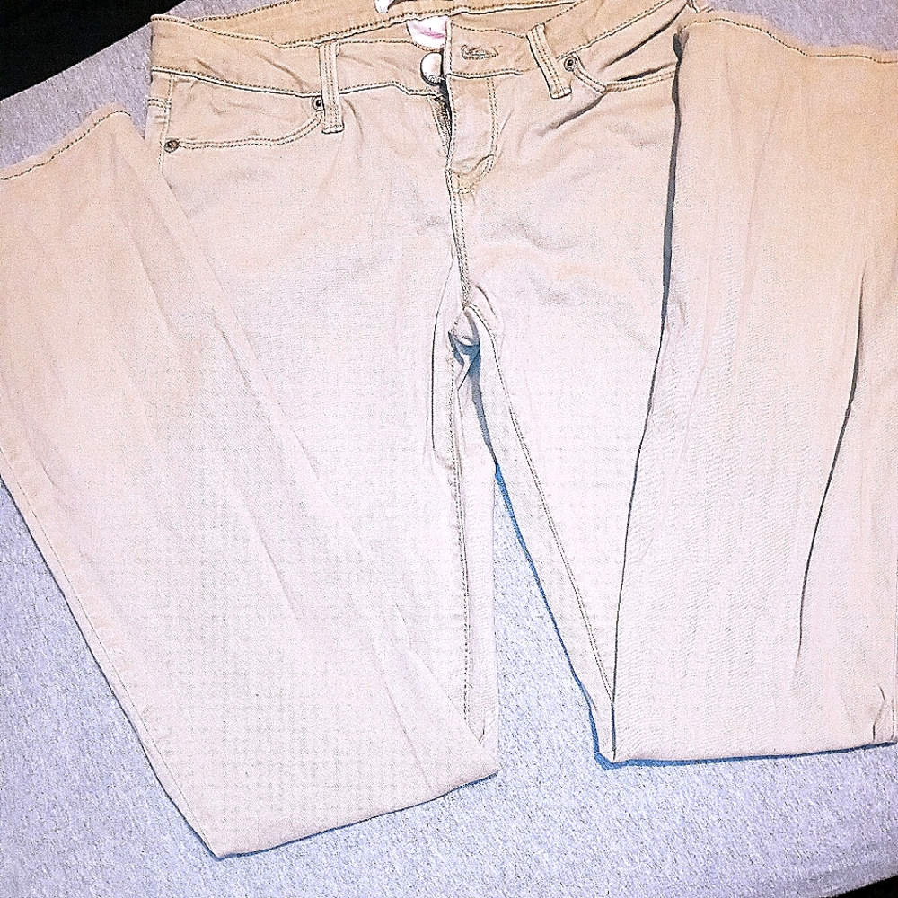 Junior khaki pants